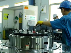 日立離心機的工作原理與維護要點